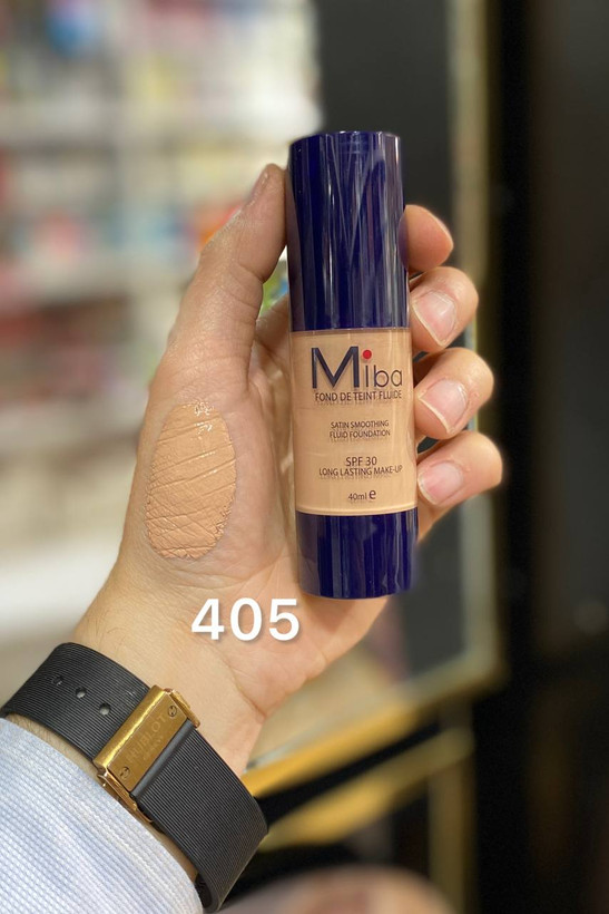 تست رنگ کرم پودر میبا شیشه ای شماره 405