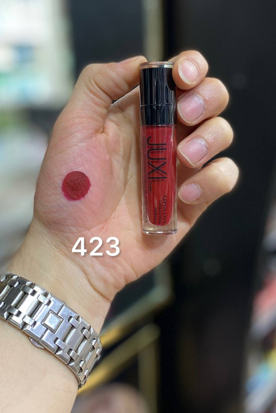 رنگ رژ لب مایع ژاکسی شماره 423 ضداب 24 ساعته