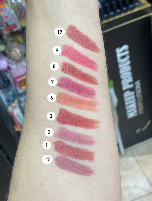 رنگبندی رژ مدادی گابرینی