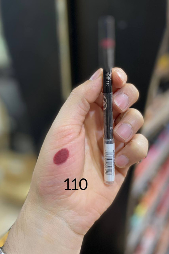 مداد دور لب ضدآب 24 ساعته اکسوس شماره 110