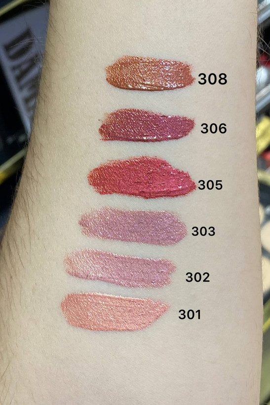 تست رنگبندی لیپ گلاس شاین آدور کوین مدل متالیک