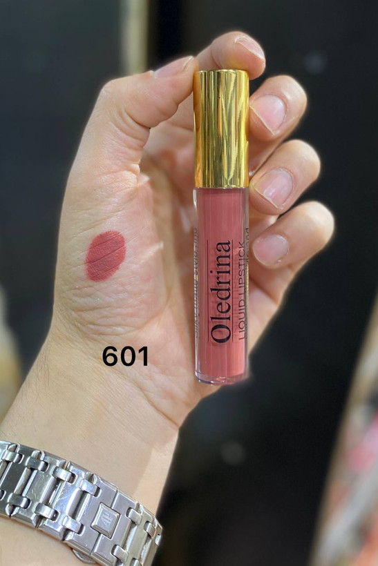 رژلب مایع الدرینا ضداب 24 ساعته شماره 601