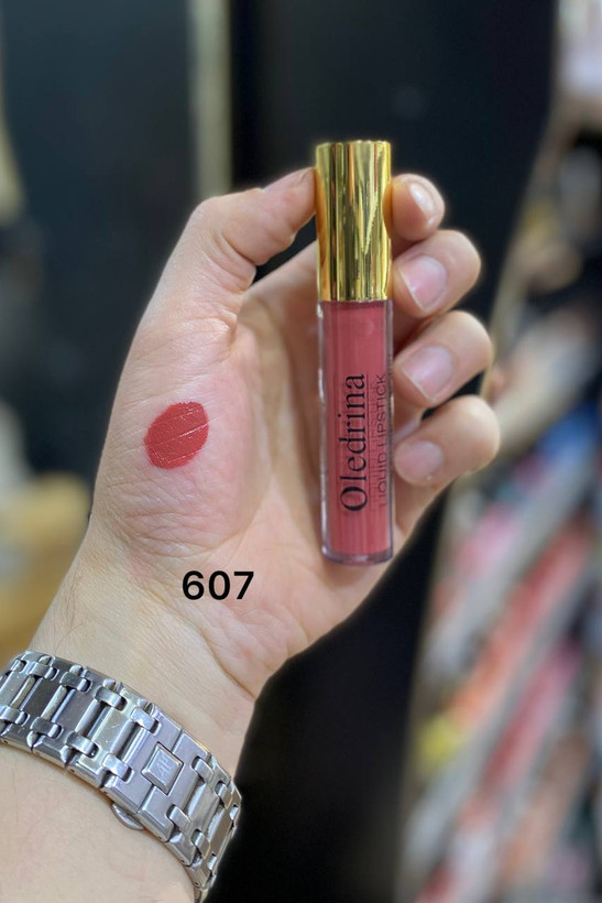 رژلب مایع الدرینا ضداب 24 ساعته شماره 607