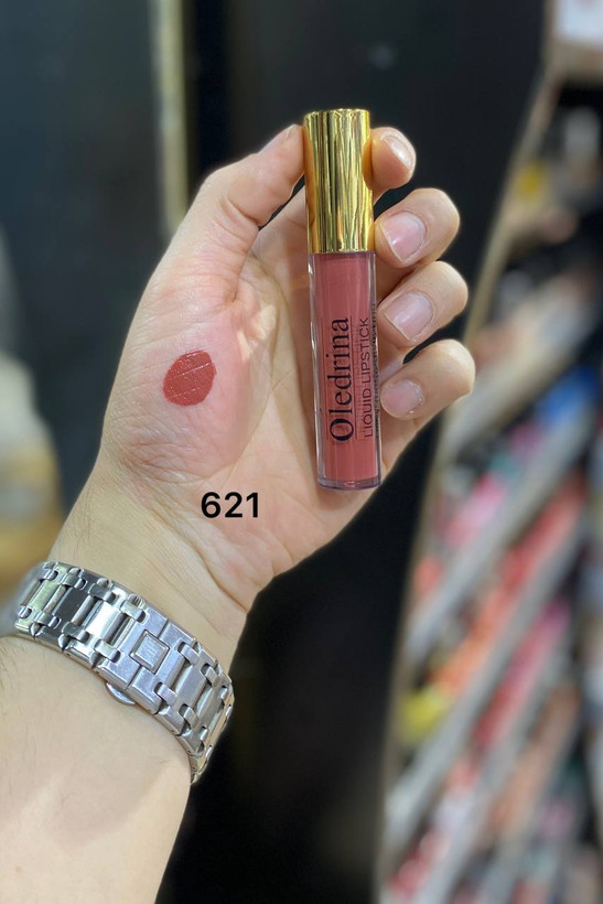 رژلب مایع الدرینا ضداب 24 ساعته شماره 621